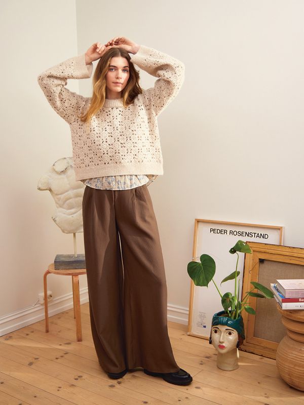 2403-6 Fleur Sweater