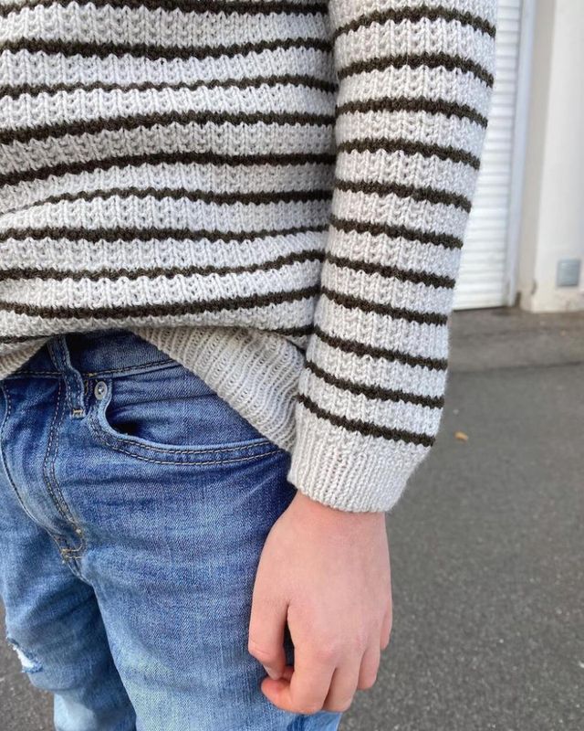 Friday Sweater Junior