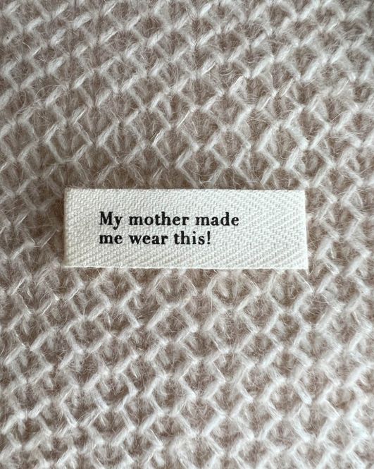 Hovedbilde My mother made me wear this!